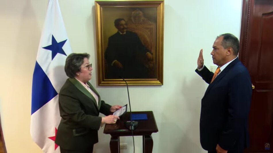 Luis Guerra Morales y Carrera Spooner, juramentados como magistrados del TE