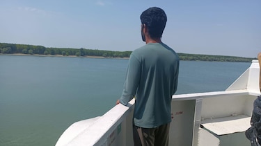 “Nos vimos forzados a romper y quemar la madera del barco para cocinar”: por qué miles de marineros son abandonados cada año en sus buques