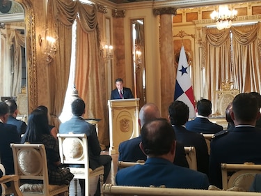 Rolando Mirones y Carlos Romero dejan sus cargos como ministros de Seguridad y de Gobierno