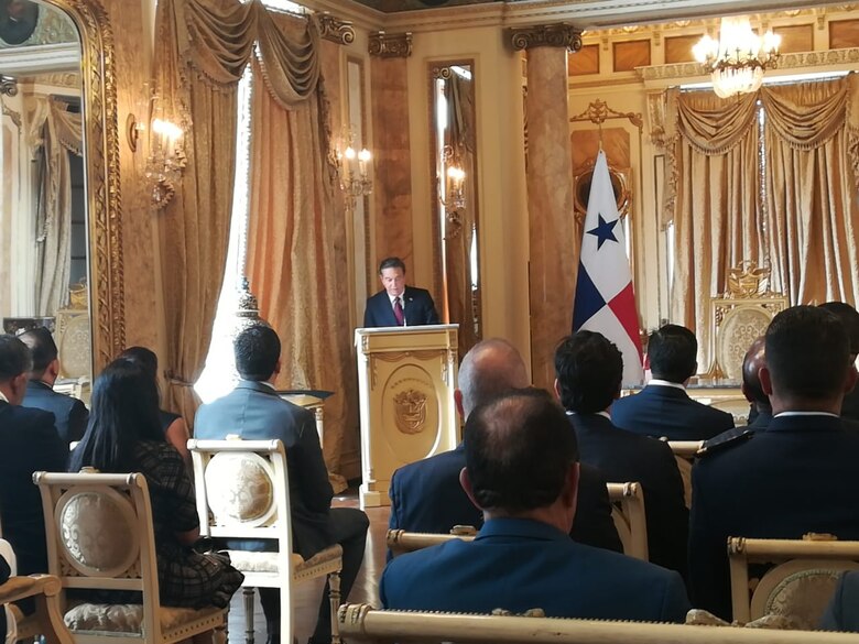 Rolando Mirones y Carlos Romero dejan sus cargos como ministros de Seguridad y de Gobierno