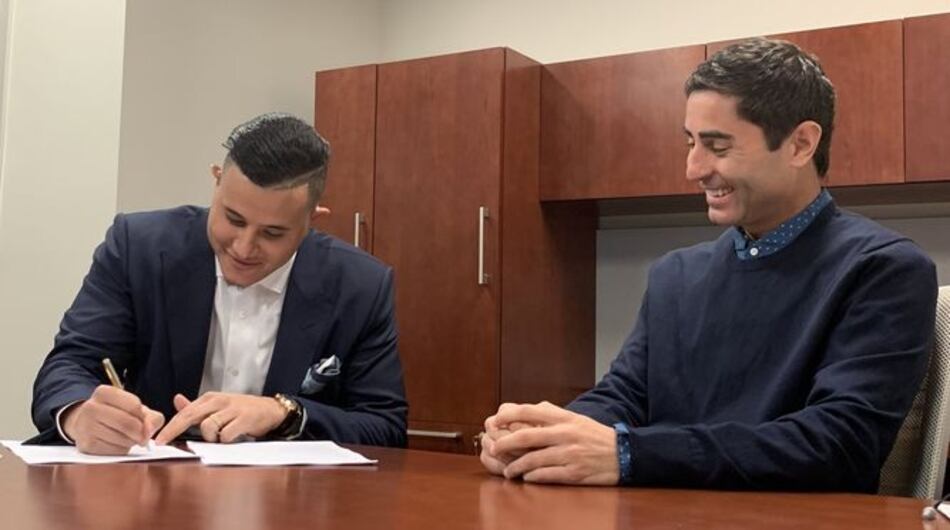 Bono de 20 millones de dólares por la firma de Machado con los Padres