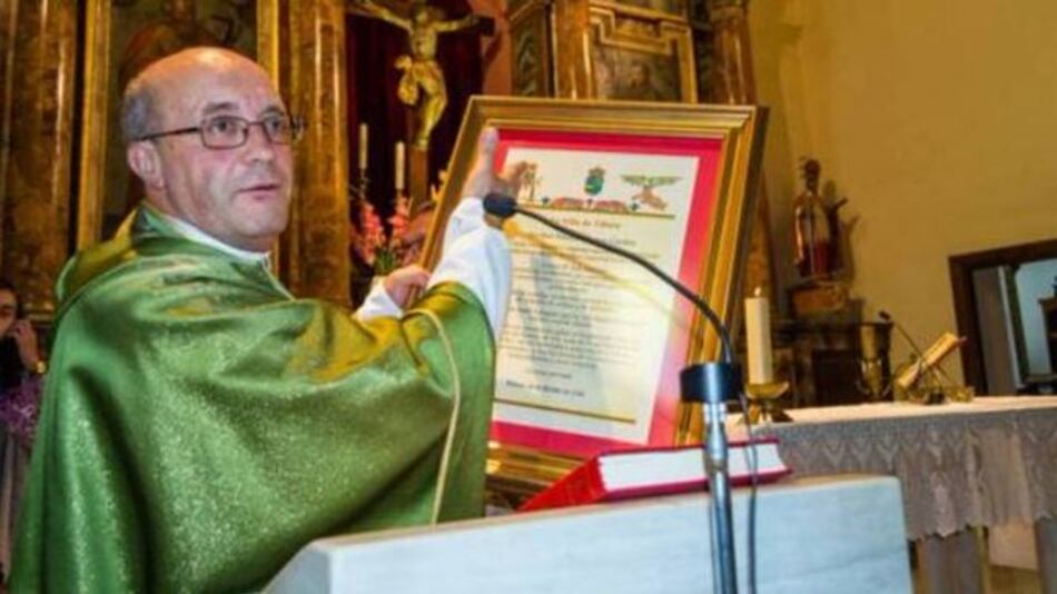 Vaticano suspende a sacerdote español por abuso sexual
