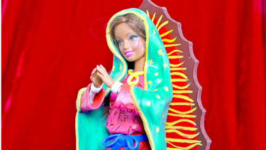 Ken es Jesús y Barbie, María