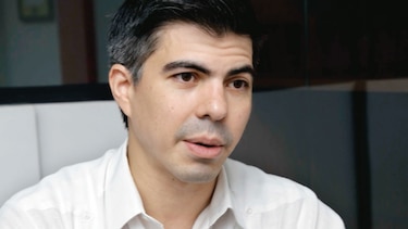 Politólogo Richard Morales declina a su aspiración de ser diputado por el 8-4