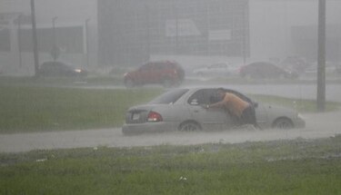Veinte sectores inundados tras las fuertes lluvias
