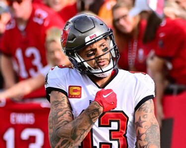 El veterano Mike Evans firma extiende su contrato con los Buccaneers, a cambio de $52 millones