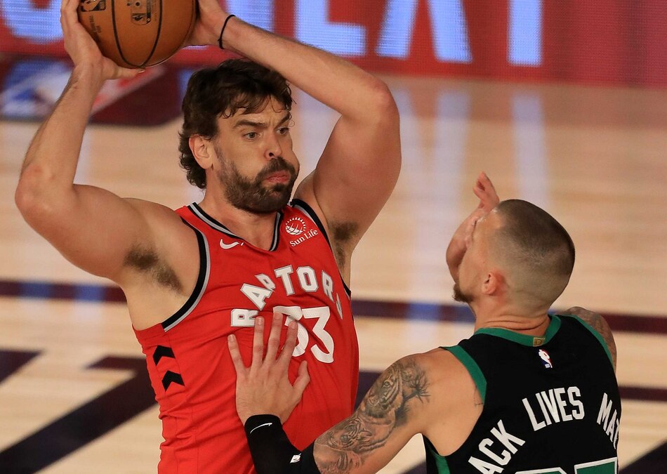 Los Celtics encienden motores y aplastan a los Raptors 111-89 para poner a Toronto contra la pared
