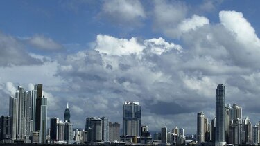 Panamá, en el vagón de cola en facilidad para pagar impuestos