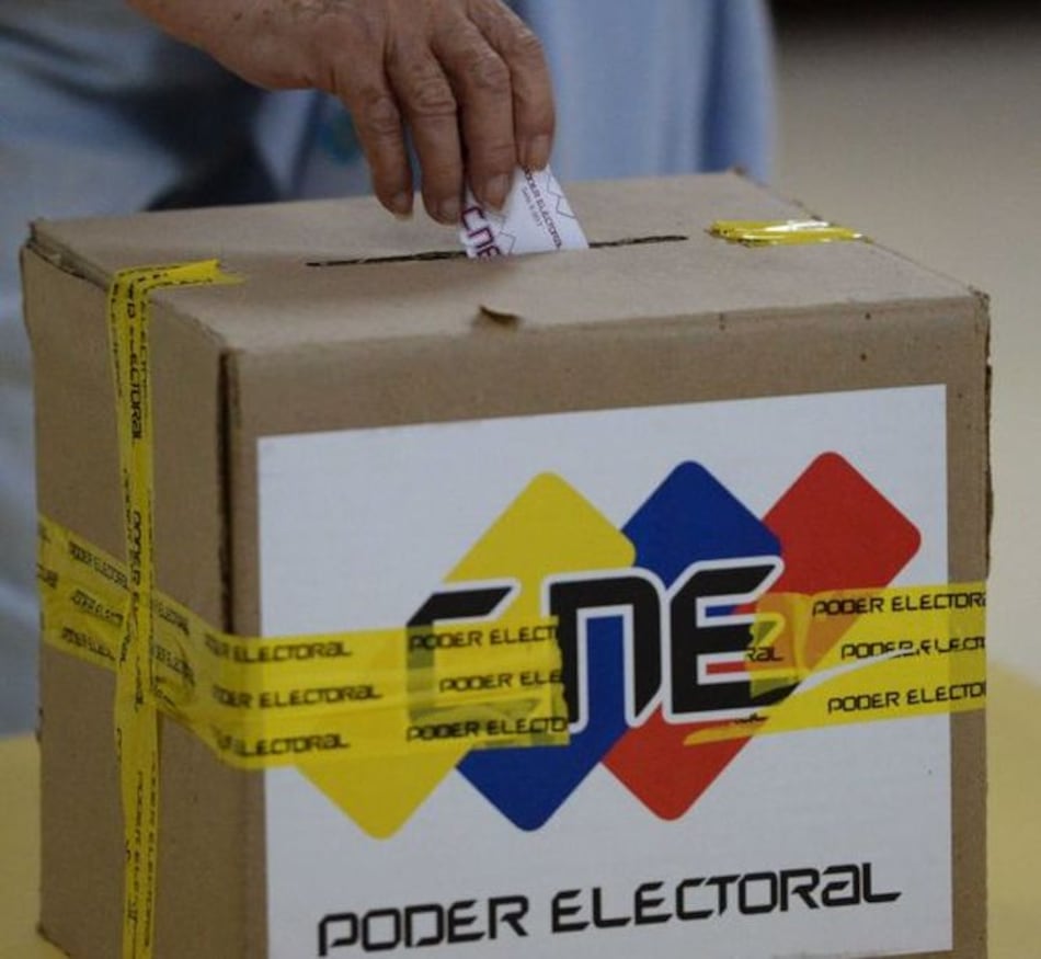 Venezolanos votan en calma en una elección vista como 'plebiscito' a Maduro