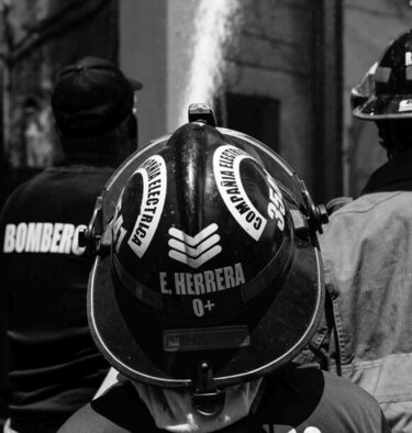 Autoridades analizan alternativas para afectados por incendio en El Chorrillo