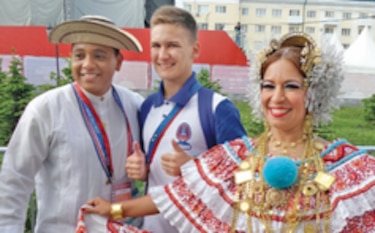 El folclor y el típico se tomaron Saransk