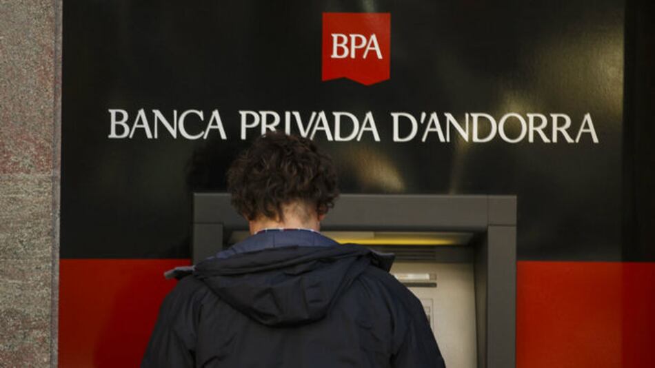 Detienen a importante dirigente de entidad financiera andorrana