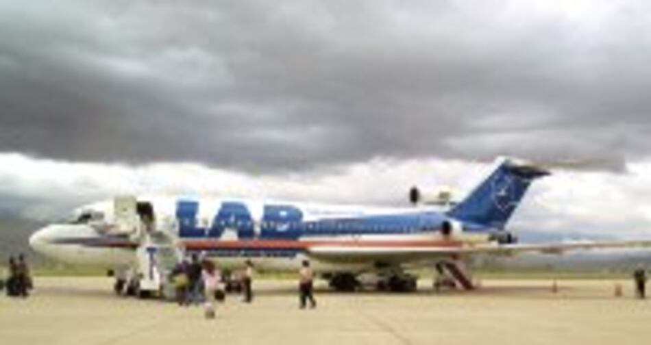 Suspenden operaciones de Lloyd Aéreo Boliviano