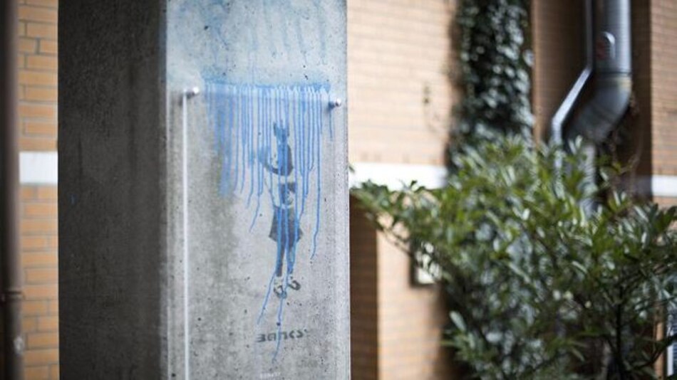 Dañan la única obra conocida del grafitero Banksy en Alemania