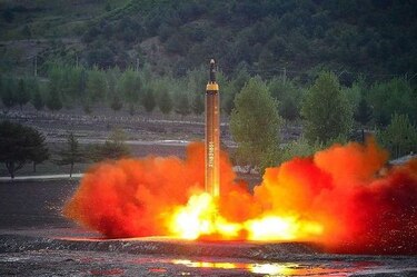 Corea del Norte dispara varios proyectiles al mar