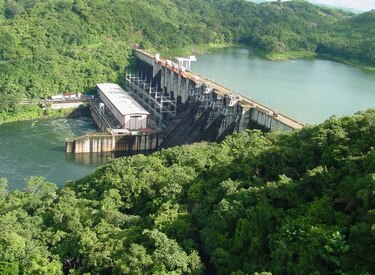 Obra en lago Bayano causa dudas