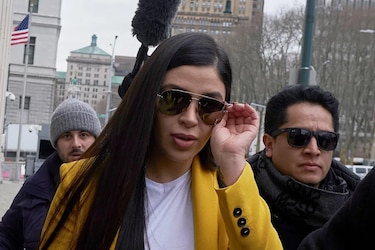 Emma Coronel, la esposa de ‘El Chapo’ Guzmán, es trasladada a una casa de transición antes de su libertad en Estados Unidos