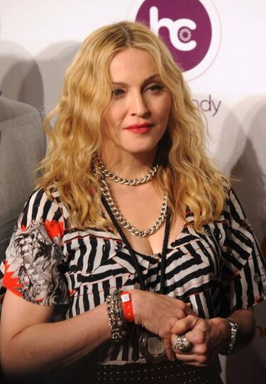 Madonna confiesa en Twitter ser fan de Justin Bieber y rechaza las drogas