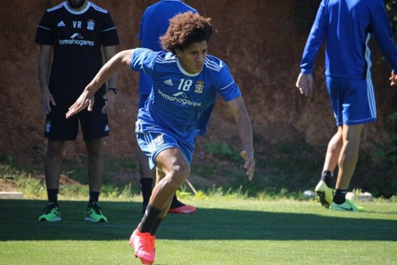 Futbolistas panameños en Europa, con órdenes de quedarse en casa