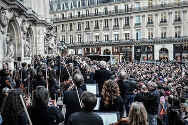 La Navidad se tiñe de huelga en Francia