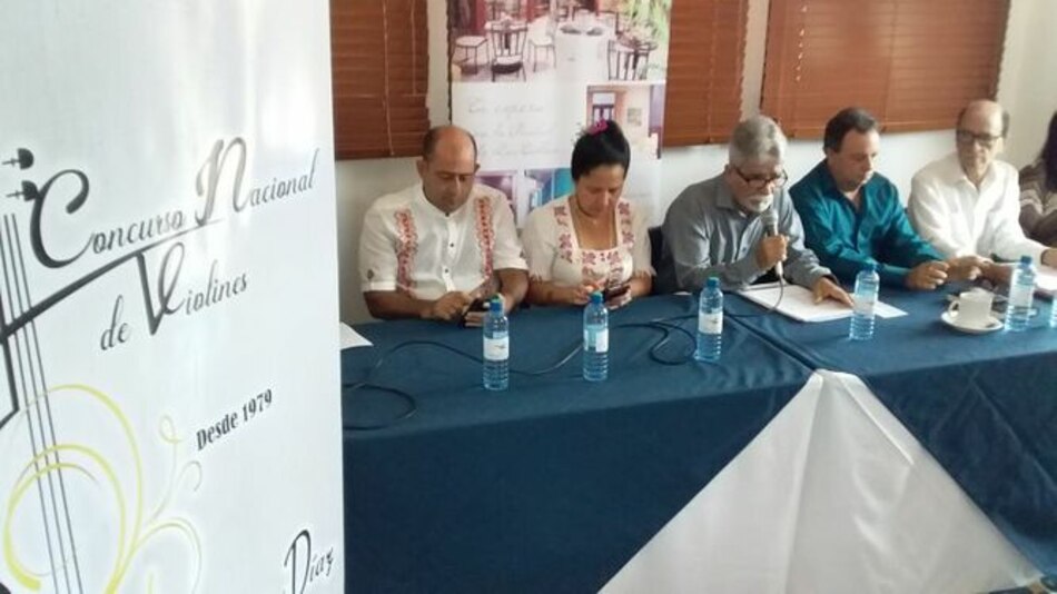 Buscan internacionalizar el Concurso de Violín Clímaco Batista