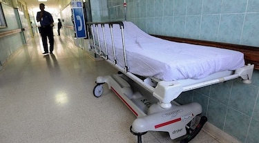 Becas para cubrir déficit de personal en el sector salud