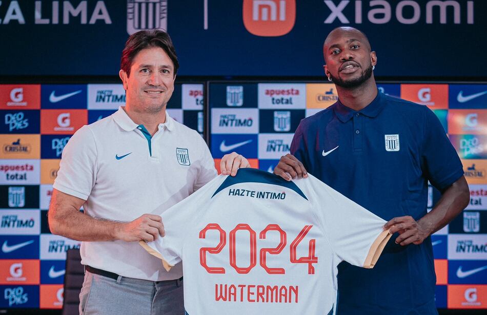 Alianza Lima presentó al panameño Cecilio Waterman