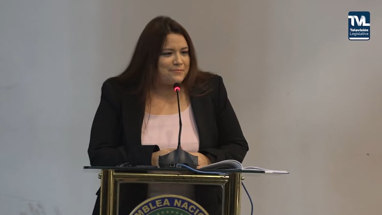 Tribunal tributario se renueva: designados a magistrados pasaron la Comisión de Credenciales