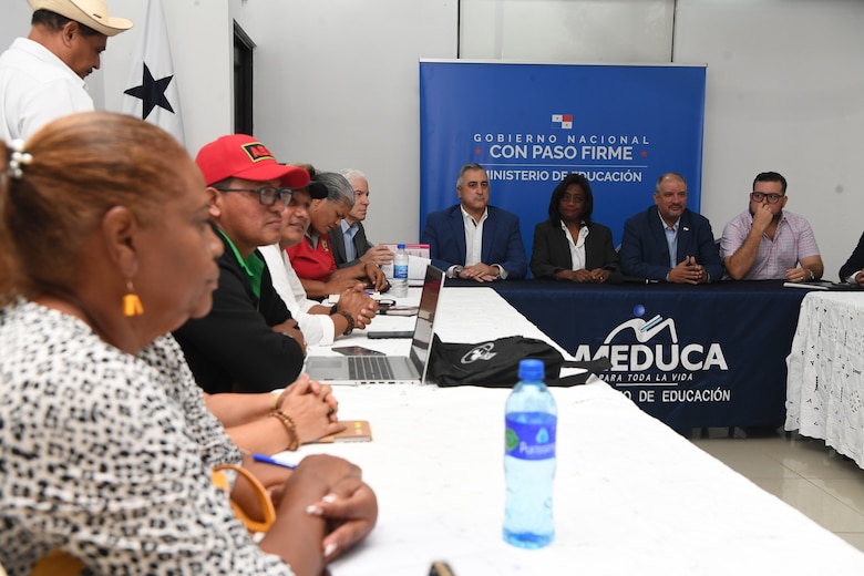 Ministra de Educación, Lucy Molinar, asegura que el lunes 14 de julio ‘el sistema estará normalizado’