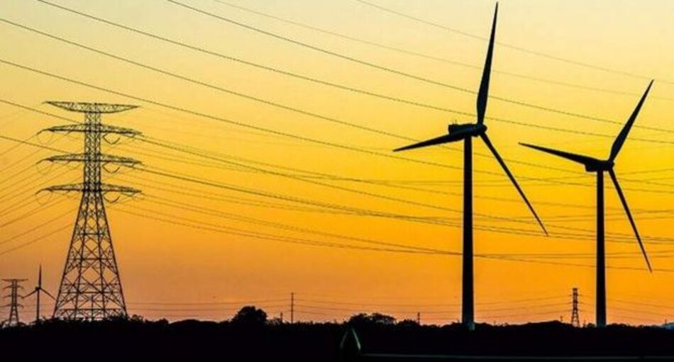 México prevé que mitad de electricidad sea renovable en 2050