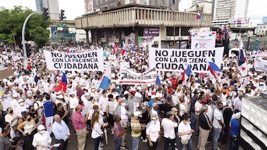 Fotogalería: Imágenes de una tarde de protestas