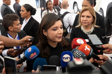 La mesa de salario mínimo: Trabajadores divididos y llamado a la prudencia 