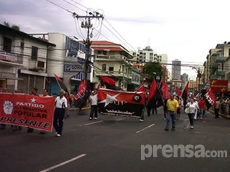 Luego de la marcha los opositores piden que se derogue la Ley 30