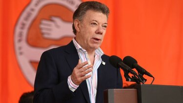 Santos 'dispuesto' a reunirse con Maduro por crisis con Venezuela