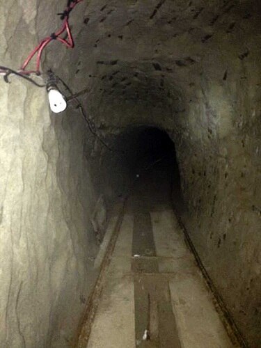 Descubren túnel transfronterizo usado para transportar drogas