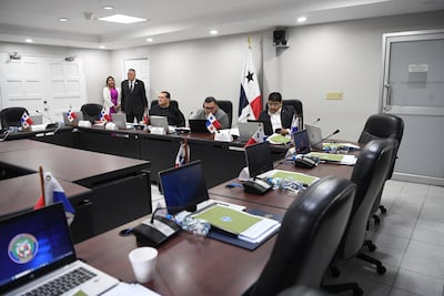 Se cae sesión de la Comisión de Presupuesto en medio de las bajas en la bancada Vamos