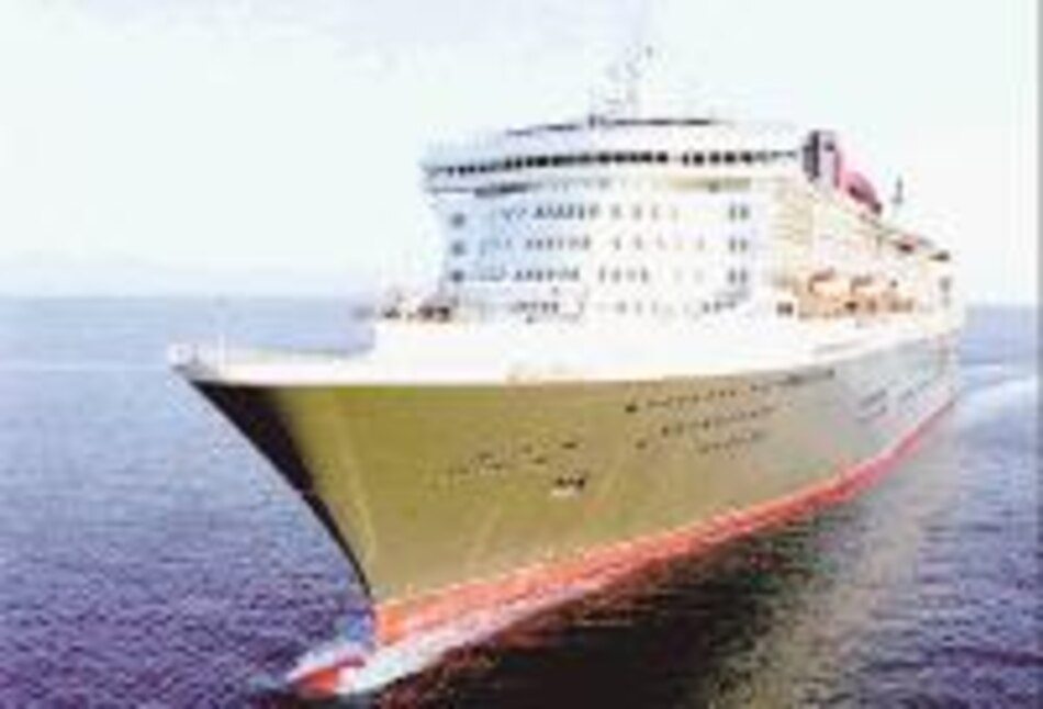 Queen Mary II viaja a Inglaterra