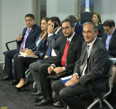 Aprueban suspensión de la ley de interés preferencial en primer debate