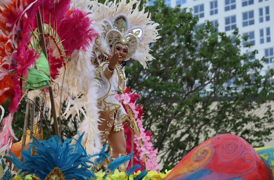 Cuatro empresas presentan ofertas para realizar el Festival de Reinas en la cinta costera