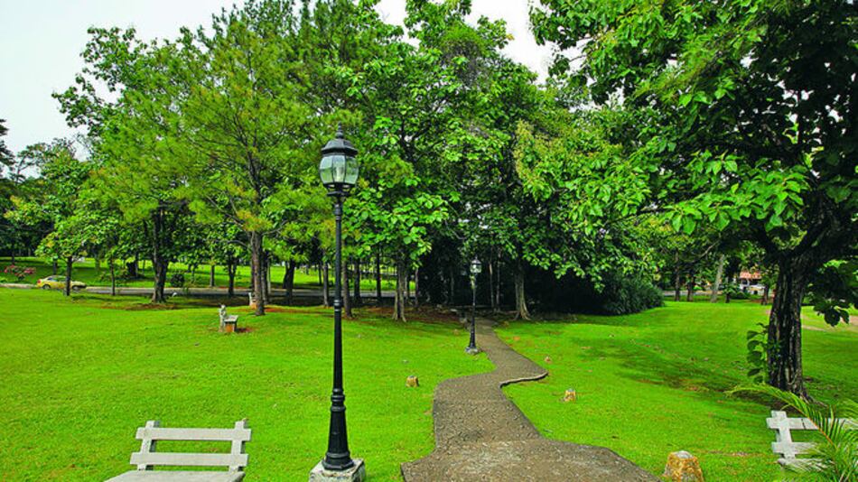 Pugna por suspensión de alquileres en el parque Omar