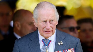 El rey Carlos le quita el título de príncipe a su hermano Andrés, que tiene que abandonar su mansión de Windsor