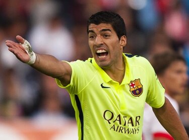 Suárez y Xavi lideran remonte del Barsa en Almería