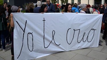 Cinco españoles de ‘La Manada’ condenados por abuso sexual a una joven