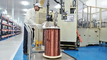 Caída del cobre indicaría fatiga de la economía mundial