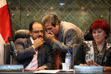 Elección de contralor: Comisión redacta informe que remitirá al pleno