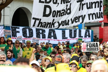 Actos a favor de Bolsonaro atacan a Lula y al Poder Judicial en medio de elogios a Trump