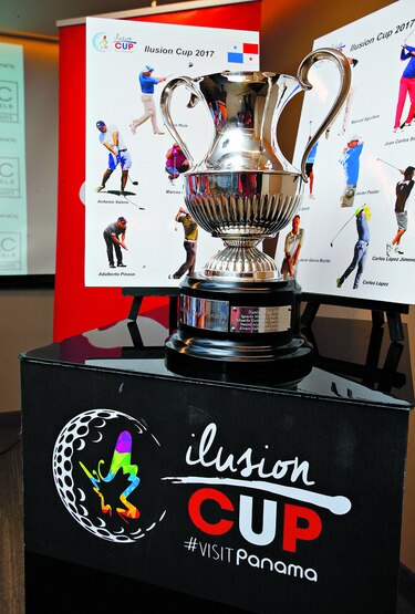 Entre el fútbol y el golf