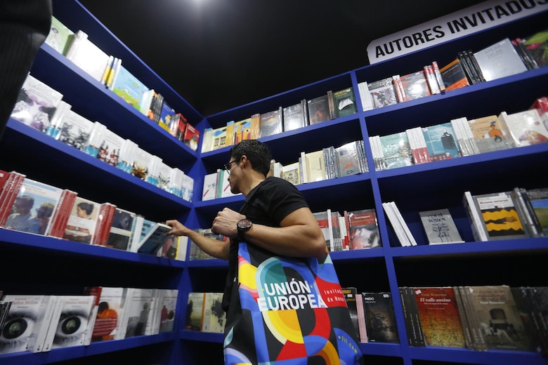 La FIL mexicana se llena de color y tecnología con el pabellón de la Unión Europea