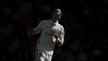 Cristiano Ronaldo renueva con el Madrid hasta 2021