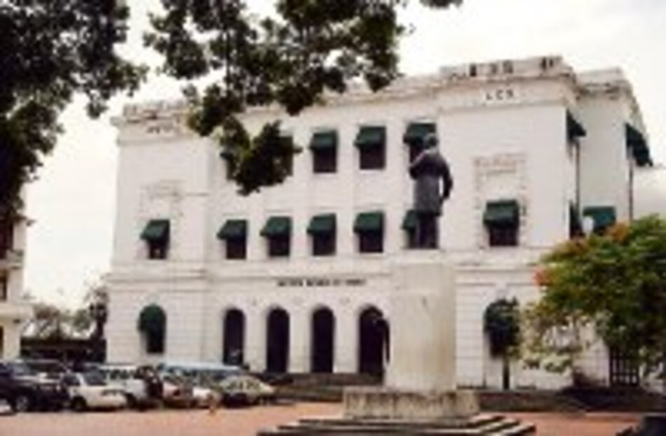 Inac anula premio de poesía del Ricardo Miró